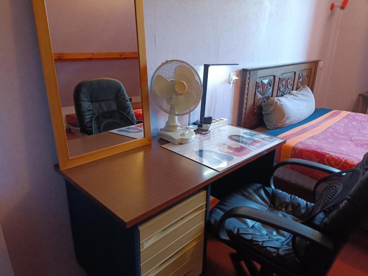 Lit 2 Personnes Grand Bureau Apartment Fruges Екстериор снимка