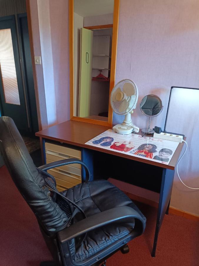 Lit 2 Personnes Grand Bureau Apartment Fruges Екстериор снимка